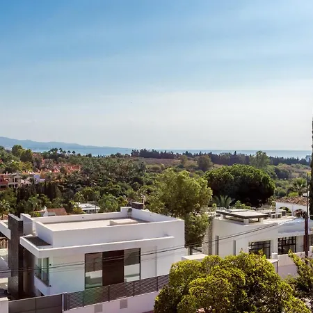 Apartamento In Senorio De Aloha With Sea Views Marbella
