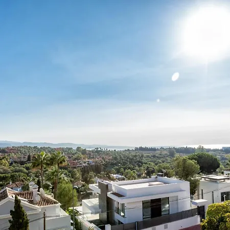 Appartement In Senorio De Aloha With Sea Views *