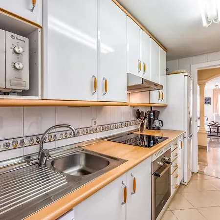 Appartement In Senorio De Aloha With Sea Views Marbellac